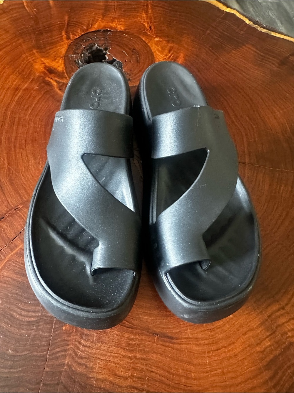 CROCS Men's Black Slip-On Crisscross Slide Sandals